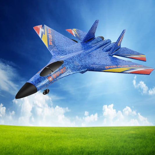 Super brzi avion SU-27 sa punjivom baterijom
